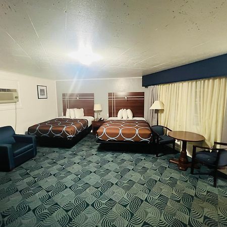 Berkshire Inn Питсфилд Экстерьер фото