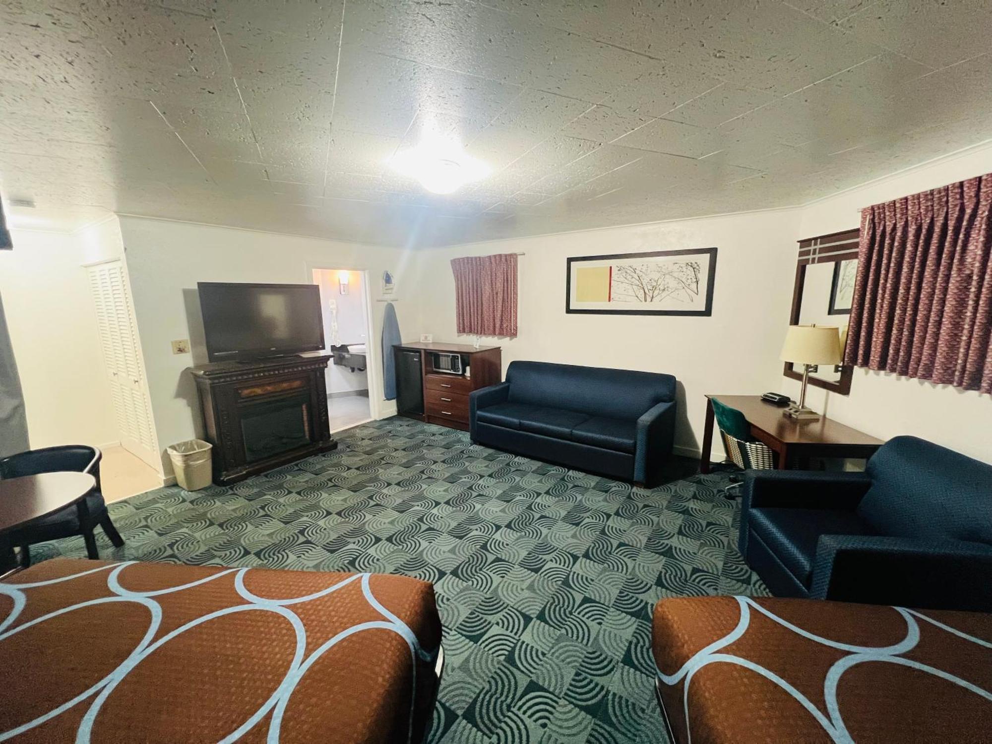 Berkshire Inn Питсфилд Экстерьер фото