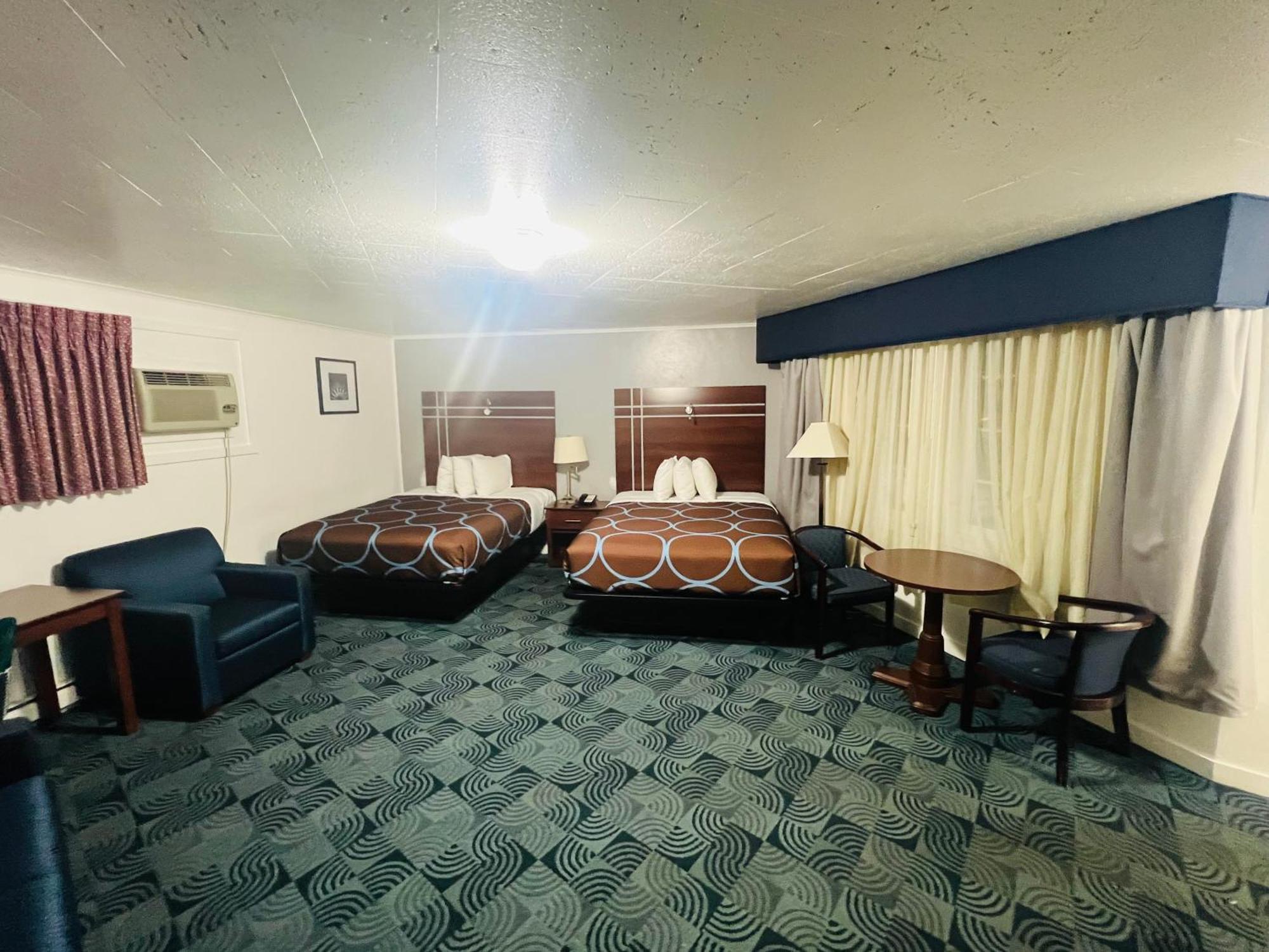 Berkshire Inn Питсфилд Экстерьер фото